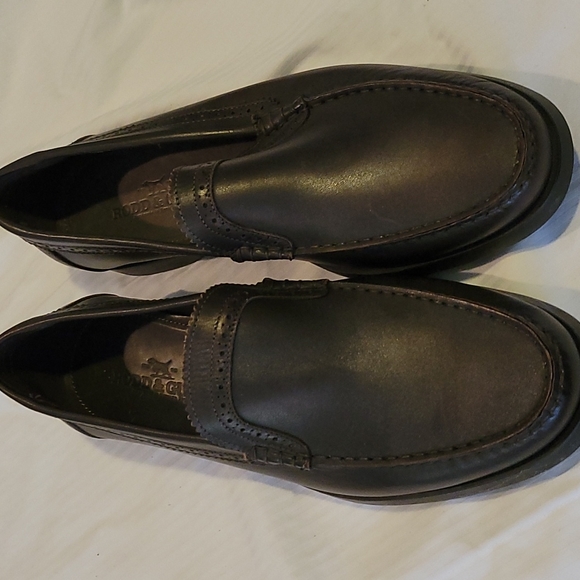 Men's  Brown leatherLoafers - Picture 2 of 2